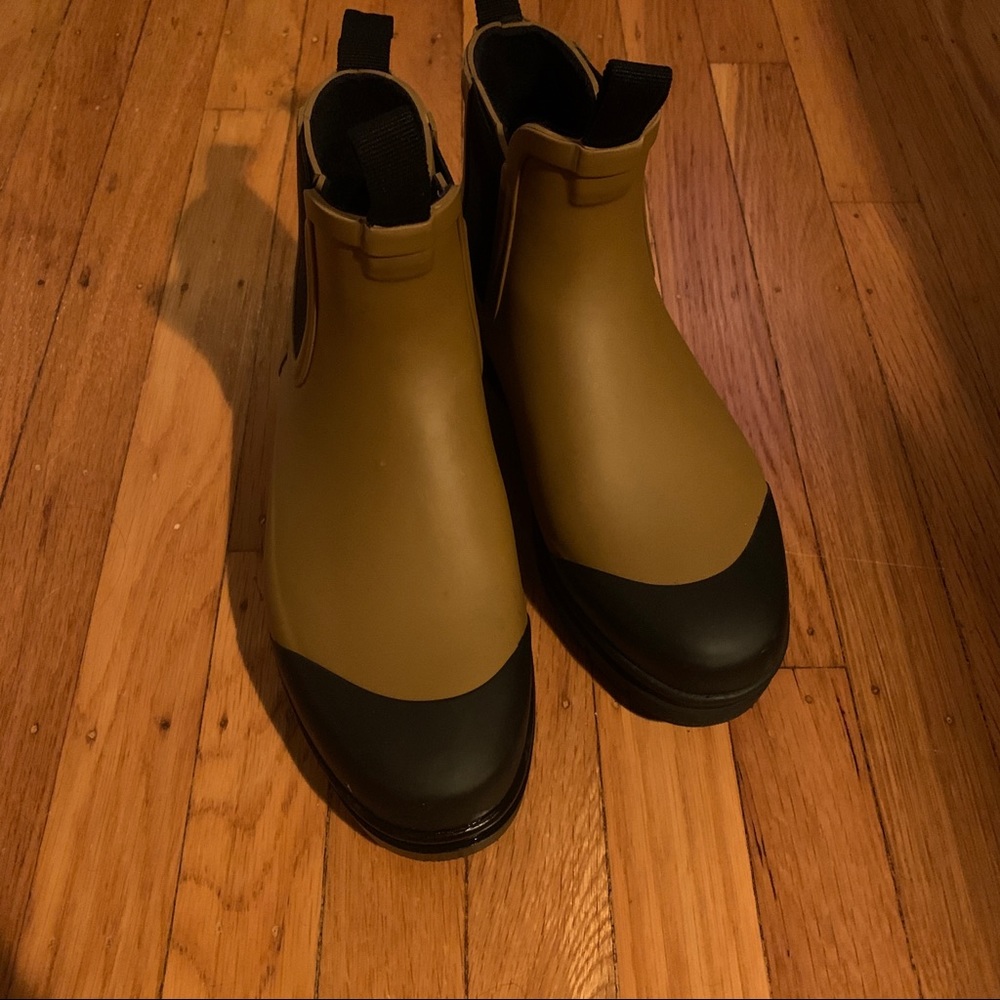 Everlane Rain Boots